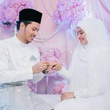 Also known as matching family tree profiles for datin halimah hussein. 10 Perkahwinan Glamour Selebriti Sepanjang Tahun 2017 Lobak Merah