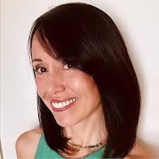 Leanne Hall's Instagram, Twitter & Facebook