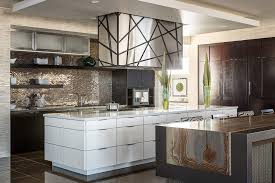 Between white kitchens, dark wood kitchens and kitchens with synthetic material, this collection is one of our most varied in terms of design and style. The Most Amazing Kitchen Islands You Have Ever Seen