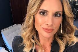 Tanto la sexóloga puertorriqueña como el fenómeno musical español han utilizado sus redes sociales para condenar la violencia racial y el irrespeto a la vida de las personas, tras el. Alessandra Rampolla Revelo Las Insolitas Consultas Sexuales Que Recibio
