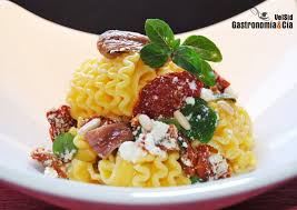 Los tomates secos han llegado a nuestra gastronomía para quedarse. 10 Recetas De Pasta Con Tomates Secos Para El Lunes Sin Carne Platos Con Mucho Sabor Gastronomia Cia