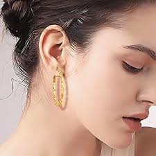 Amazon.com: KATIE OTTE Aretes de aro de oro de 14 quilates para mujer,  aretes modernos, aretes de oro, gruesos y gruesos de 1.575 in, Oro de 14  quilates, No es una piedra