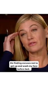 Is having a cold shower before bed beneficial in the heat? Dr Sophie  Bostock has the definitive answer and it's probably not what you'd expect!  👀🚿