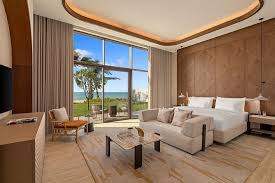 افتتاح منتجع ريكسوس مرجانة بمدينة الملك عبدالله الاقتصادية على مساحة 275 ألف م²، يضم فلل وأجنحة فندقية متنوعة ، ومنتزهًا مائيًا، ومطاعم ومقاهي، ومركزًا صحيًا متكاملًا، بتصميم مستوحى من العمارة الحجازية.