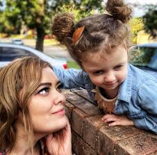 God knows what my mum did to my hair but im the curly one in front with the  Freestones dog. That was Debbie/gary/steven my sister Jackie Wilkinson and  other children who lived