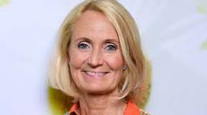 It has been broadcast every summer since 29 june 1959, originally as sommar on p3 and since 1993 on p1. De Okanda Historierna Bakom Sommar I P1