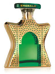 Bond no.9 dubai gold comes in a gorgeous golden shinning bottle composed of expensive brandy notes, spice saffron accords, bitter orange, ginger along with woody notes of cedar wood, guaiac wood, amber, sandalwood, patchouli, and musk. Dubai Emerald Bond No 9 Perfume A Fragrance For Women And Men 2015