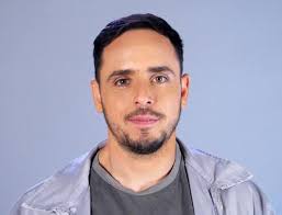 Daniel Chen's Instagram, Twitter & Facebook