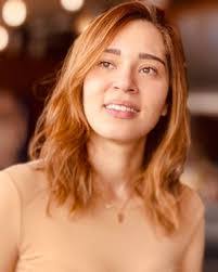 Anna Stothart's Instagram, Twitter & Facebook