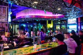 Island time bar & grill offers an open lush tropical setting, tranquil gulf breezes and a resort casual menu. Jumby Bay Island Grill Downtown Abacoa Jupiter Fl