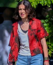 The post doesn't say if mechagodzilla has a pilot or is automated although the latter seems implied. It S Godzilla Vs King Kong Not Stranger Things Millie Bobby Brown Bobby Brown Godzilla Vs