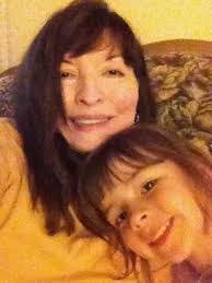 Roslyn Terry's Instagram, Twitter & Facebook