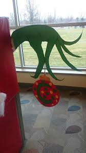 The Grinch Hand Holding The Christmas Ornament Made From Construction Paper Hand Was Free Drawn By Me Construction Paper Crafts Grinch Hands Holiday Crafts