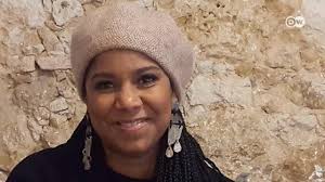 A morna é um tipo de cancão e dança popular de cabo verde. Nancy Vieira Reafirma Consagracao Mundial Da Morna A Patrimonio Da Humanidade Mediateca Dw 11 12 2020