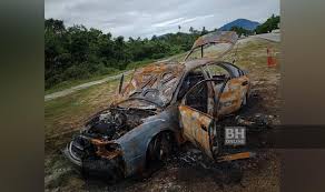 Seorang lelaki yang juga suspek terakhir kes bakar kenderaan mufti perlis datuk dr mohd asri zainul abidin. Pemandu Disangka Mabuk Kereta Dibakar