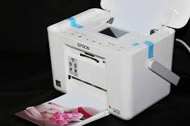 Sebagai pengguna printer sudah seharusnya mengetahui bagaimana cara mengisi tinta printer agar tidak terjadi kesalahan yang mengakibatkan printer jarum untuk melubagi cartridge printer. 5 Hal Yang Harus Dicek Saat Printer Tidak Mau Bekerja Bukareview