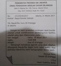 Komite sekolah berfungsi dalam peningkatan mutu pelayanan pendidikan. 2 Perhatikanlah Surat Undangan Berikut Setelah Itu Jawablah Pertanyaan Pertanyaandi Brainly Co Id