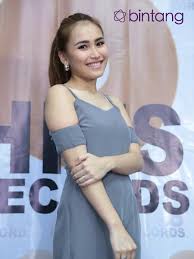 Berita semok hari ini kabar terbaru terkini liputan6 com kapanlagi semok : 9 Cute Ideas Cute Azalia Pevita Pearce Hot