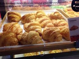 10 jenis roti yang paling sering dan laku keras di seperti, selain roti manis dan roti tawar. Croisant Picture Of Bread Life Jakarta Tripadvisor