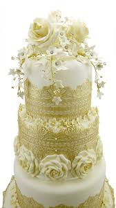 Vintage Wedding Cake With Handmade Sugar Flower Spray Decorated With Diamantes And Edibl Wedding Cake Decorations Sugar Flowers Tutorial Wedding Cakes Vintage