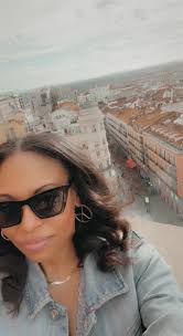 Travel Agents & Advisors