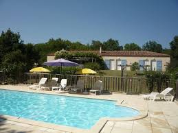 Au Cœur Du Lot Grand Gite Avec Piscine Dans Un Ecrin De Verdure Calme A Ssure Lot Abritel Gite Avec Piscine Locations Vacances Grand Gite