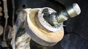 Смотрите видео toyota tacoma ball joint онлайн. How To Replace An Upper Ball Joint Youtube