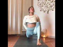 Hot Yoga Workout How To Do Leg Split Stretching Pose For Beginners Hot Yoga Poses Hot Yoga Yoga Fitness