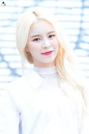 Jang jung heun (장정흔) position: Cici Clc Pentagon On Twitter Blonde Elkie Clc Elkie