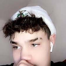 Jennifer Flinchbaugh's Instagram, Twitter & Facebook