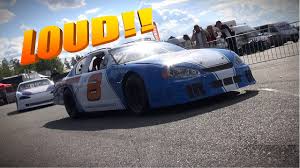 Nascar engines are basically sb2.2 engines and still use pushrods. Loud Two Nascar S Racing On Track Brutal V8 Sounds Accelerations Revs And More Youtube