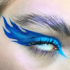 Sharp Edges Magazine On Instagram Artist Ks Makeup Blue Flame Sharpedgesmag Editorialmakeup Make 2020 Cilgin Makyaj Rengarenk Makyaj Artistik Makyaj