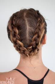 Short hair looks amazing when tucked behind the ear. How To Look Good While You Workout 3 Long Lasting Hairstyle Tutorials You Can Wear All Day Hair Romance