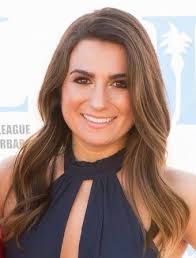 Danielle Hazarian's Instagram, Twitter & Facebook