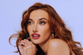 Olivia O'Brien's Instagram, Twitter & Facebook