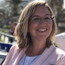 Rosanna Powers's Instagram, Twitter & Facebook