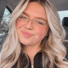 Hi , How many paragraph essay do you recommend for praxis core writing?  What material do you use for praxis core writing 5823 exam?