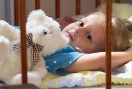 что делать если ребенок хочет спать но не может уснуть Rebenok Ne Spit V Sadike Chto Delat Statya Babysleep Proto Chto Delat Esli Rebenok Ne Hochet Spat V Detskom Sadu