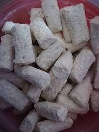 Kuih batang buruk kami pasti menjadikan setiap gigitan anda penuh nikmat. Step By Step Buat Kuih Batang Buruk Guna Kulit Popia Je Pustaka Resepi