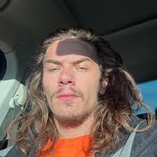 Dustin Priest's Instagram, Twitter & Facebook