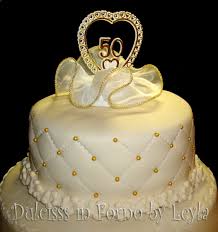 Anniversario 50 di matrimonio che gioia. Torta 50 Anni Di Matrimonio A 3 Piani In Stile Wedding Decorata In Pasta Di Zucchero