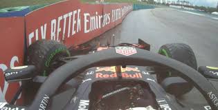 Max verstappen mag de hongaarse grand prix vanaf pole position starten. Video Max Verstappen Crasht Nog Voor Start In Grote Prijs Van Hongarije