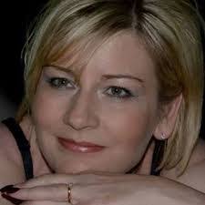 Amanda Sylvester's Instagram, Twitter & Facebook