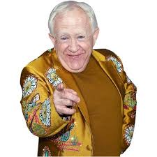 Guest judge devicemaster Leslie Jordan in