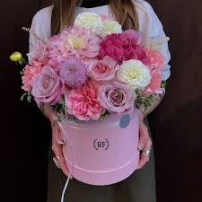 Maybe you would like to learn more about one of these? Flowers In Box Delivery Petersburg Order Flowers Online Russiaflora