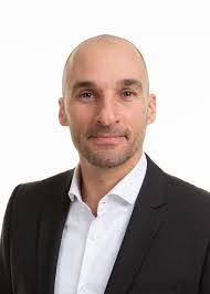 Jason Averill's Instagram, Twitter & Facebook