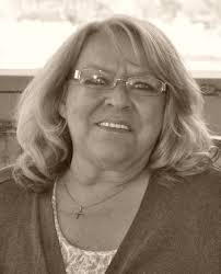 Sandra Lester's Instagram, Twitter & Facebook