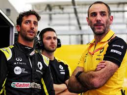 Verstappen juist volwassener geworden daniel ricciardo heeft bij het incident tussen max verstappen en lewis hamilton niets gezien dat over de grens is. Cyril Abiteboul On Daniel Ricciardo Tattoo Bet I M A Man Of My Word Planetf1