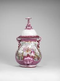 Vintage country cottage scene tea set with shy bunnies in pink dresses. Auktion Fine European Ceramics Am 13 05 2009 Lotsearch