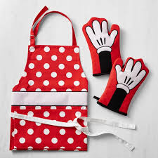 Choose from double oven gloves or gauntlets at wilko. Disney Minnie Adult Apron Oven Mitt Set Williams Sonoma